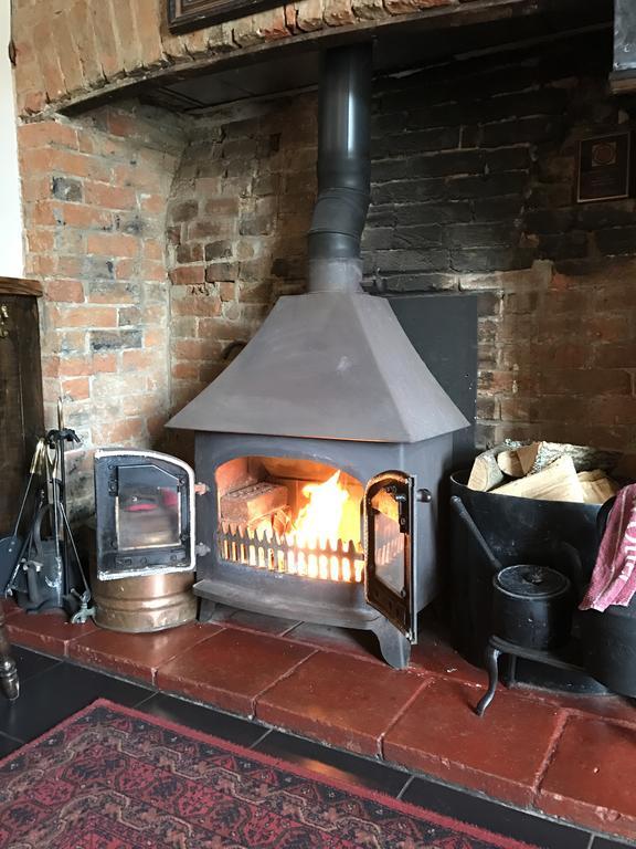 Sidbury Red Lion Inn מראה חיצוני תמונה